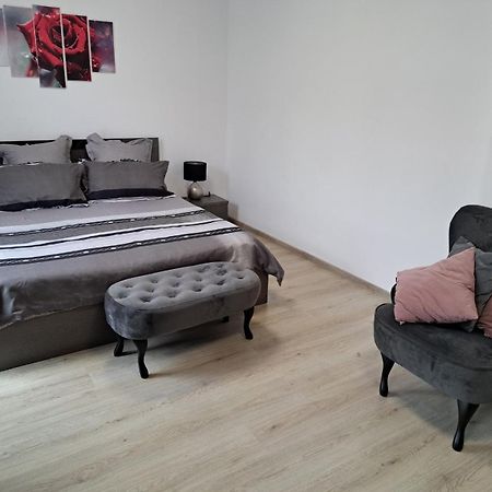Апаратамент Deluxe1 Apartment Saints Constantine and Helena Ngoại thất bức ảnh
