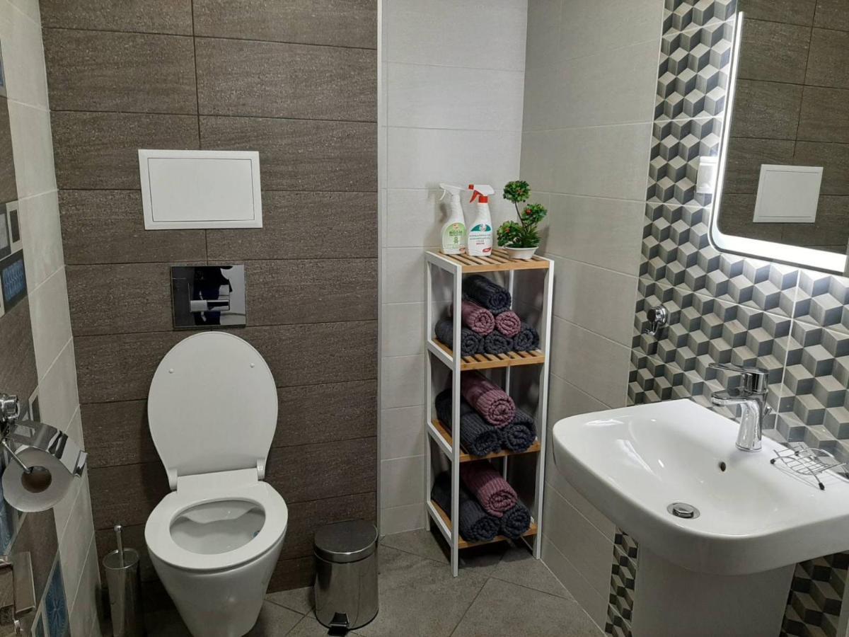Апаратамент Deluxe1 Apartment Saints Constantine and Helena Ngoại thất bức ảnh