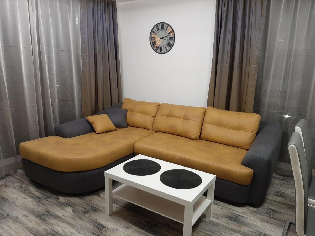 Апаратамент Deluxe1 Apartment Saints Constantine and Helena Ngoại thất bức ảnh