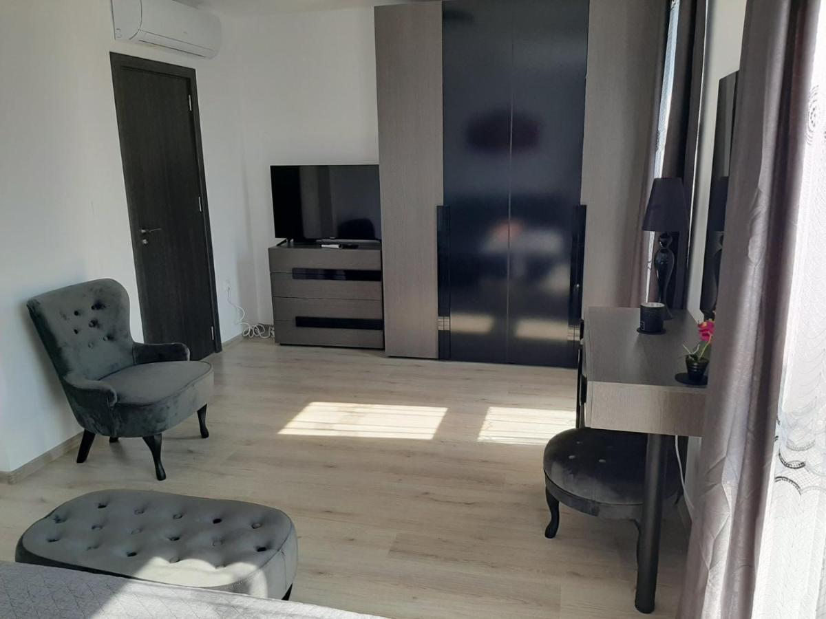 Апаратамент Deluxe1 Apartment Saints Constantine and Helena Ngoại thất bức ảnh